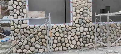 スライスされた小石のタイル
